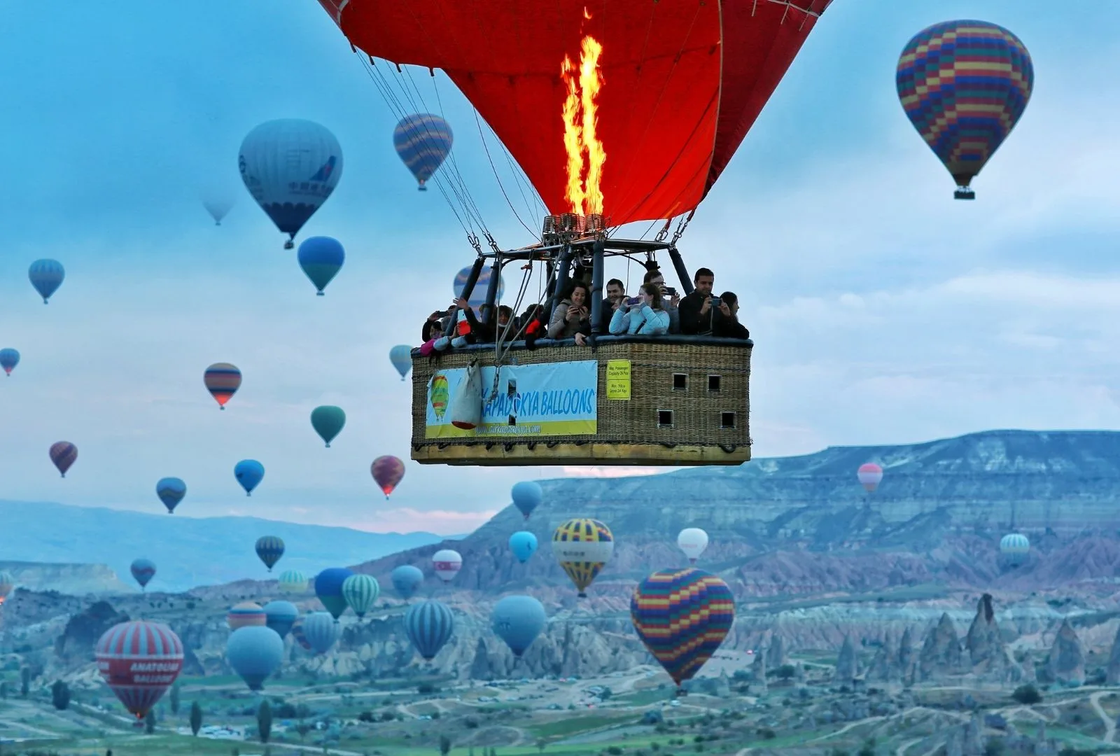 Private Exclusive Balloon Experience Cappadocia – Romantic Couples Flight at Dawn