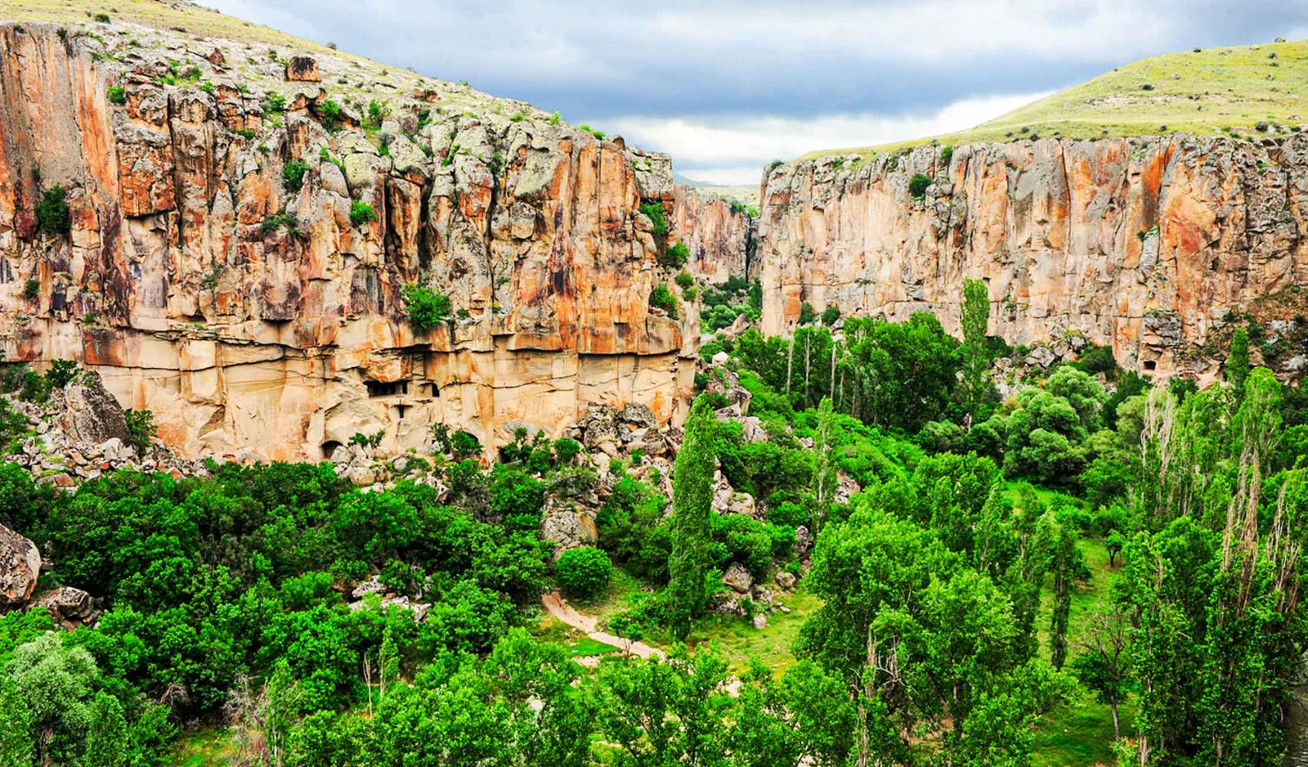 Cappadocia Green Tour – Ihlara Valley, Selime Monastery & Derinkuyu